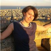 Laureata in traduzione. Ho frequentato un anno il liceo negli Stati Uniti. Ho vissuto 3 anni in Spagna . Offro lezioni private inglese e spagnolo